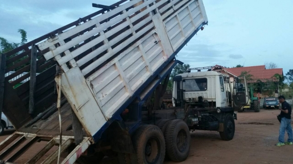 ขายหลง TD 2 เพลา ดรั้ม แม่ลูก สภาพสวยพร้อมใช้งานเอกสารพร้อม ยางดี 18 เส้น  0811838154