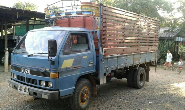 ขายรถ6ล้อ NPR115แรง เกียร์สั้น เฟืองท้ายใหญ่ เครื่องดีแคชซีสวย สภาพพร้อมใช้งาน เอกสารพร้อมโอน สนใจโทร 090-8588220คุณนะ 093-3258446คุณบิว หรือเข้าดูสินค้าอื่นๆได้ที่ www.truck.in.th/498 หรือเพจFacebook ณรงค์ ซื้อขายรถมือสอง (เว็บไซต์ส่วนตัว) หรือFacebook ต