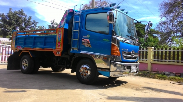 ขาย HINO MEGA ทะเบียนมาสดๆร้อนๆครับรถยังไม่เคยใช้ในไทยครับ