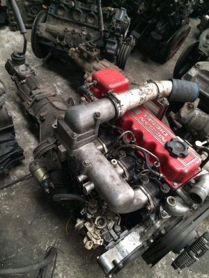 เครื่องพร้อมเกียร์Nissan big m เครื่องพร้อมเกียร์Nissan big m