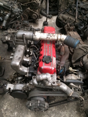 เครื่องพร้อมเกียร์Nissan big m