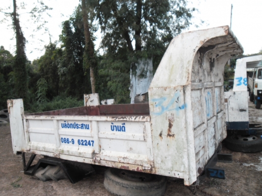 ขายกระบะดั้มสภาพสวย  เฉพาะกระบะกับแชชซีเทียม ไม่มีกระบอกดั้ม