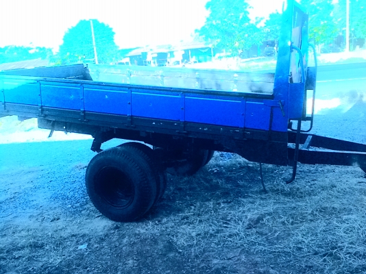 พ่วงรถไถเพลา6ล้อซีหน้า5ยาง7.50ขอบ16เปิด3ด้านพร้อมแหนบ
