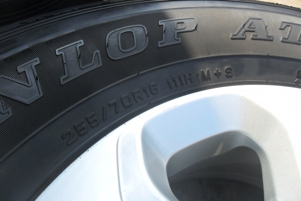 ล้อแม็ก16นิ้ว6รู เชฟ พร้อมยาง สวยๆ 4 ล้อ ราคา 6900 บาท