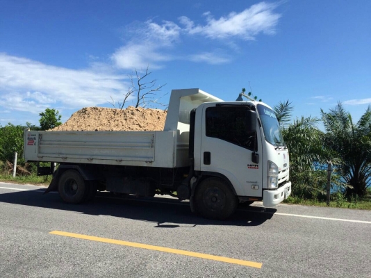 ขายครับ 6 ล้อดั้ม อีซูซุ 240 หกล้อยาง900 รถ 16 เดีอน พร้อมใช้ครับ