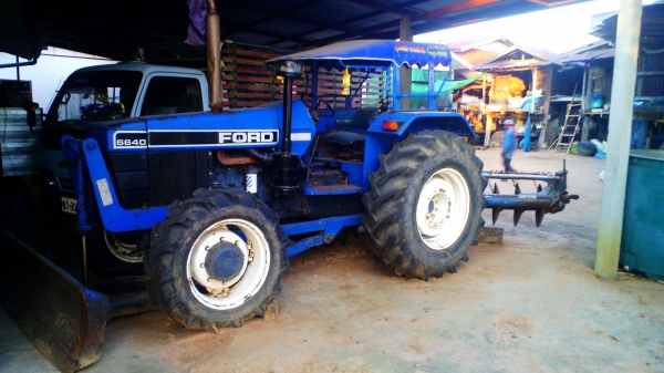 ขาย Ford 6640
