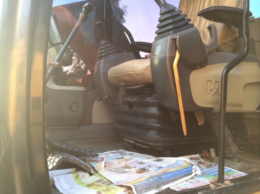 รถขุดCAT315D...13000กว่าชั่วโมง รถสวยมาก สภาพดี เอวแน่น รถแน่น เช็คศูนย์ตลอด..เล่มพร้อม