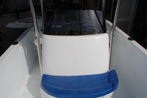 SR.Marine ขายเรือไฟเบอร์กลาส SR-21ฟุต พร้อมเทลเลอร์ ไม่รวมเครื่องยนต์