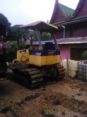 ขายรถแทรคเตอร์ KOMATSU  D20P-7 ตีนเป็ด สไลด์ได้ 8 ทิศทาง ราคา 280000