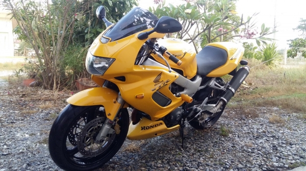 ขาย HONDA VTR 1000F
