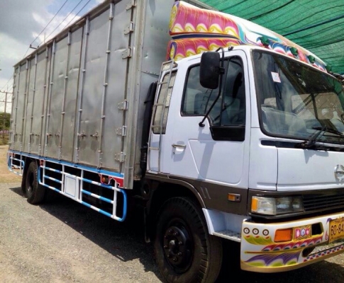 ขายๆ 655,000บ หกล้อ ฮีโน่ ไฮ้เท็ค TE195ปี48 บรรทุกตู้แห้ง10บาน ยาว7.20ม สภาพพร้อมใช้สวยบางเดิม ทะเบียนพร้อมโอน ขายๆ 655,000บ หกล้อ ฮีโน่ ไฮ้เท็ค TE195ปี48 บรรทุกตู้แห้ง10บาน ยาว7.20ม สภาพพร้อมใช้สวยบางเดิม ทะเบียนพร้อมโอน