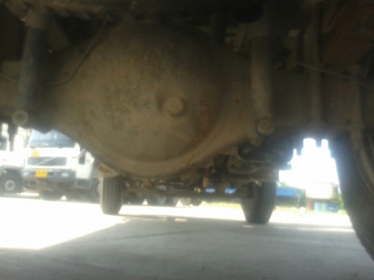 รถบรรทุก 6 ล้อ พื้นเรียบ  MITSUBISHI CANTER 115 แรงม้า  ปีจดทะเบียน 2547