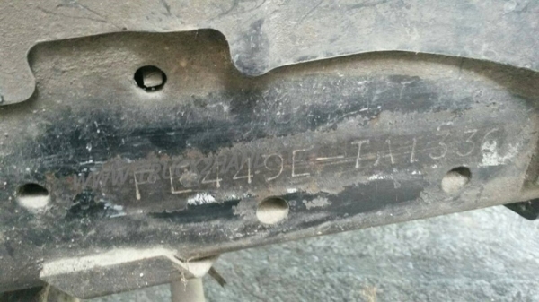 รถบรรทุก 6 ล้อ พื้นเรียบ  MITSUBISHI CANTER 115 แรงม้า  ปีจดทะเบียน 2547