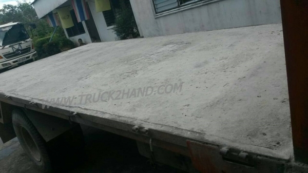 รถบรรทุก 6 ล้อ พื้นเรียบ  MITSUBISHI CANTER 115 แรงม้า  ปีจดทะเบียน 2547