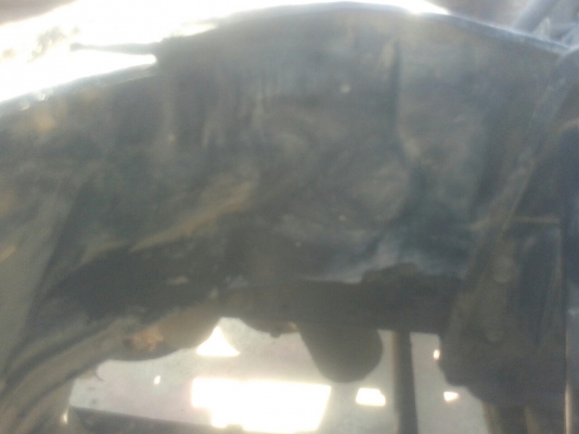 รถบรรทุก 6 ล้อ พื้นเรียบ  MITSUBISHI CANTER 115 แรงม้า  ปีจดทะเบียน 2547