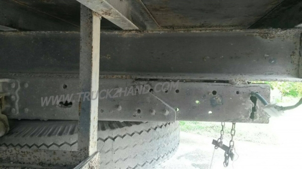 รถบรรทุก 6 ล้อ พื้นเรียบ  MITSUBISHI CANTER 115 แรงม้า  ปีจดทะเบียน 2547