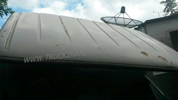 รถบรรทุก 6 ล้อ พื้นเรียบ  MITSUBISHI CANTER 115 แรงม้า  ปีจดทะเบียน 2547