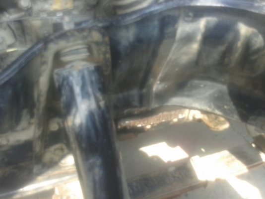 รถบรรทุก 6 ล้อ พื้นเรียบ  MITSUBISHI CANTER 115 แรงม้า  ปีจดทะเบียน 2547