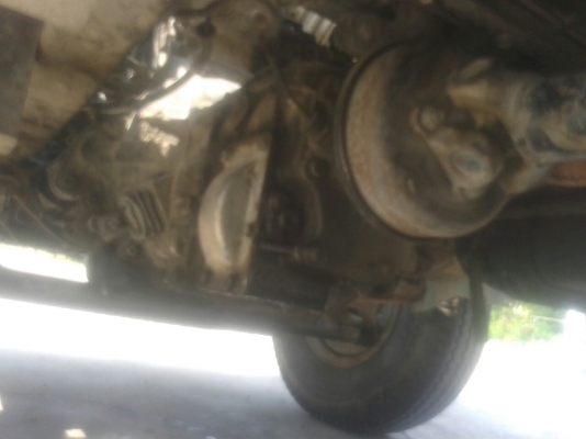 รถบรรทุก 6 ล้อ พื้นเรียบ  MITSUBISHI CANTER 115 แรงม้า  ปีจดทะเบียน 2547