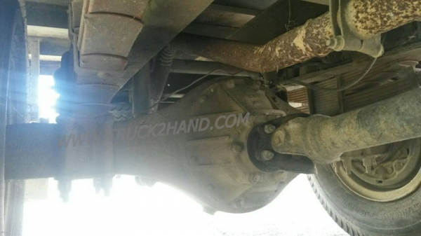 รถบรรทุก 6 ล้อ พื้นเรียบ  MITSUBISHI CANTER 115 แรงม้า  ปีจดทะเบียน 2547