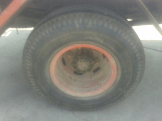 รถบรรทุก 6 ล้อ พื้นเรียบ  MITSUBISHI CANTER 115 แรงม้า  ปีจดทะเบียน 2547