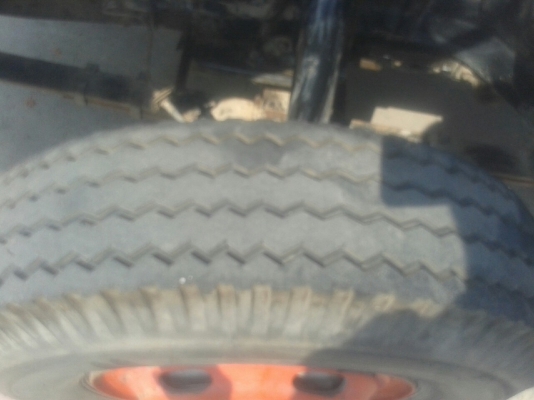 รถบรรทุก 6 ล้อ พื้นเรียบ  MITSUBISHI CANTER 115 แรงม้า  ปีจดทะเบียน 2547