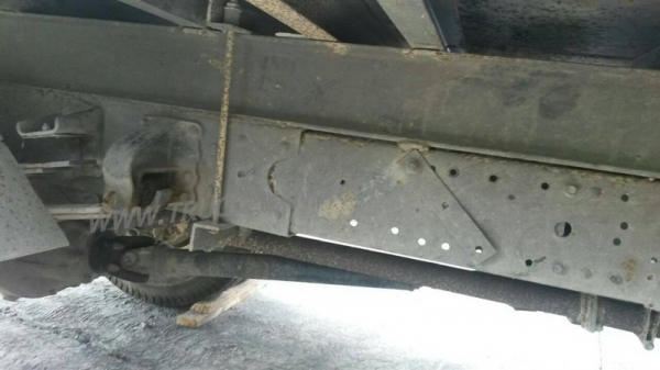 รถบรรทุก 6 ล้อ พื้นเรียบ  MITSUBISHI CANTER 115 แรงม้า  ปีจดทะเบียน 2547