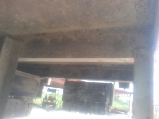 รถบรรทุก 6 ล้อ พื้นเรียบ  MITSUBISHI CANTER 115 แรงม้า  ปีจดทะเบียน 2547