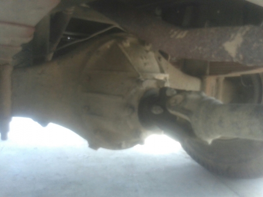 รถบรรทุก 6 ล้อ พื้นเรียบ  MITSUBISHI CANTER 115 แรงม้า  ปีจดทะเบียน 2547