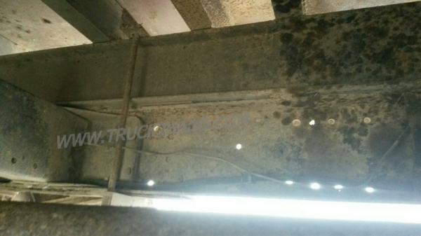 รถบรรทุก 6 ล้อ พื้นเรียบ  MITSUBISHI CANTER 115 แรงม้า  ปีจดทะเบียน 2547