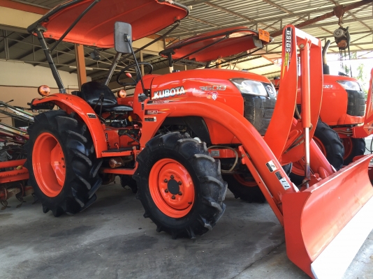 ขายรถไถคูโบต้าL3608 แรงพร้อมอุปกรณ์. รถสภาพสวยมาก สนใจโทรสอบถามได้ค่ะ