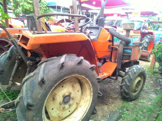 ขายรถไถ KUBOTA L1-20  2เพลา 20แรงม้า ราคา 75,000 รถอยู่ อ.แกลง จ.ระยอง สนใจสอบถามได้ ร้าน DC Tractor Rayong 0818618678,0899347475 มีหลายรถหลายรุ่นหลายขนาด หลายราคา บริการขนส่งทั่วไทย https://www.facebook.com/Tractors-Rayong-307154532717928/photos_stream?t