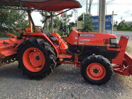 ขายรถไถคูโบต้า L3408แรง สวยๆพร้อมอุปกรณ์. สนใจโทรสอบถามได้