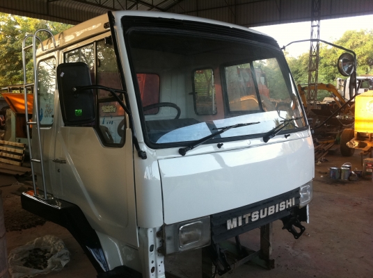 หัวเก๋ง 10 ล้อ มิตซู FUSO ทำสีใหม่ อุปกรณ์พร้อมใช้ ยกขึ้นใช้งานได้เลยนะนี่