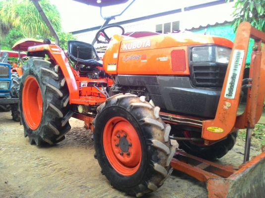 ขายรถไถ KUBOTA L3408 2เพลา พร้อมดันหน้า ผานพรวน  ราคา 200,000 รถอยู่ อ.แกลง จ.ระยอง สนใจสอบถามได้ ร้าน DC Tractor Rayong 0818618678,0899347475 มีหลายรถหลายรุ่นหลายขนาด หลายราคา บริการขนส่งทั่วไทย https://www.facebook.com/Tractors-Rayong-307154532717928/ph