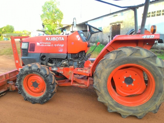 ขายรถไถ KUBOTA L3408 2เพลา พร้อมดันหน้า ผานพรวน  ราคา 200,000 รถอยู่ อ.แกลง จ.ระยอง สนใจสอบถามได้ ร้าน DC Tractor Rayong 0818618678,0899347475 มีหลายรถหลายรุ่นหลายขนาด หลายราคา บริการขนส่งทั่วไทย https://www.facebook.com/Tractors-Rayong-307154532717928/ph