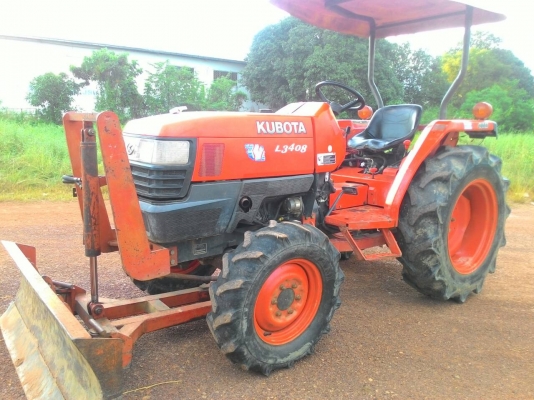 ขายรถไถ KUBOTA L3408 2เพลา พร้อมดันหน้า ผานพรวน  ราคา 200,000 รถอยู่ อ.แกลง จ.ระยอง สนใจสอบถามได้ ร้าน DC Tractor Rayong 0818618678,0899347475 มีหลายรถหลายรุ่นหลายขนาด หลายราคา บริการขนส่งทั่วไทย https://www.facebook.com/Tractors-Rayong-307154532717928/ph