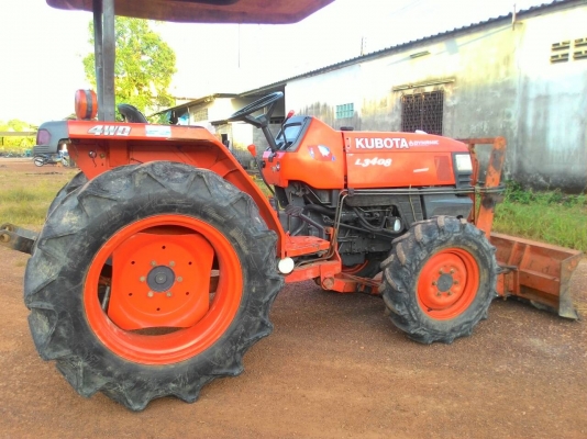ขายรถไถ KUBOTA L3408 2เพลา พร้อมดันหน้า ผานพรวน  ราคา 200,000 รถอยู่ อ.แกลง จ.ระยอง สนใจสอบถามได้ ร้าน DC Tractor Rayong 0818618678,0899347475 มีหลายรถหลายรุ่นหลายขนาด หลายราคา บริการขนส่งทั่วไทย https://www.facebook.com/Tractors-Rayong-307154532717928/ph