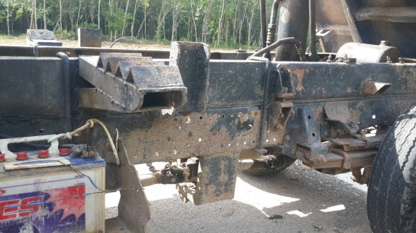 6  ล้อดั้มอีซูสุ    NKR    88  แรงม้า 3 คิว  เล่มพร้อม...พร้อมใช้งาน..