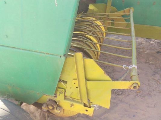 ขายเครื่องอัดฟาง นิวฮอนแลน ราคาเบาๆ