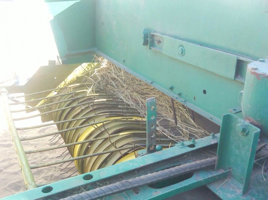 ขายเครื่องอัดฟาง นิวฮอนแลน ราคาเบาๆ