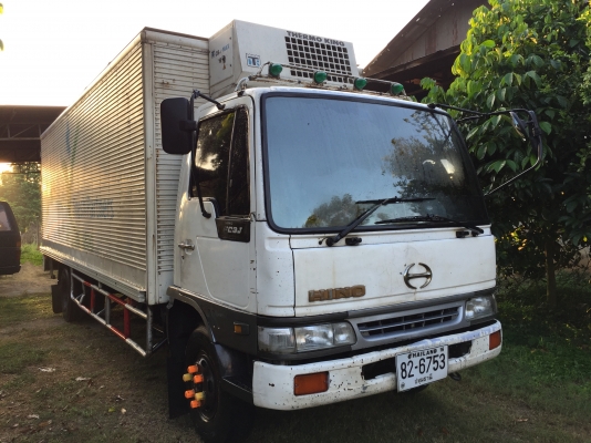 ขาย 6ล้อ ตู้เย็น FC3J เครื่อง 165 แรง ยาว 6.50 เมตร สวยพร้อมใช้ ขาย 530000 บาท