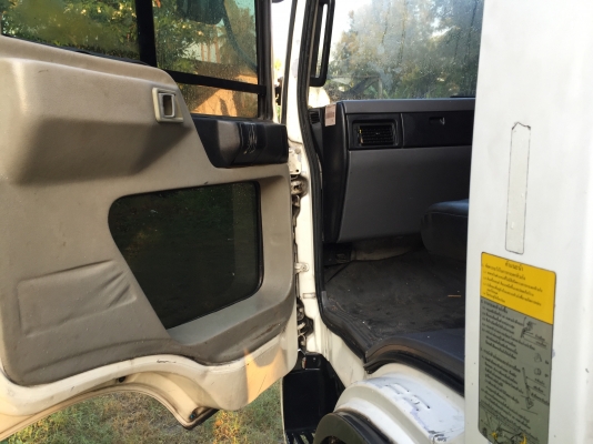 ขาย 6ล้อ ตู้เย็น FC3J เครื่อง 165 แรง ยาว 6.50 เมตร สวยพร้อมใช้ ขาย 530000 บาท ขาย 6ล้อ ตู้เย็น FC3J เครื่อง 165 แรง ยาว 6.50 เมตร สวยพร้อมใช้ ขาย 530000 บาท