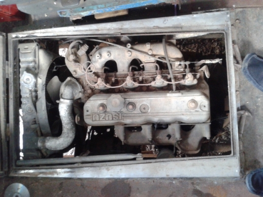 (ปิดการขาย ไปส่งขลาแล้วคับ)รถบัสเล็ก   เครื่อง 4BD1  115  แรงม้า  พร้อมใช้งาน เล่มติดมือ..