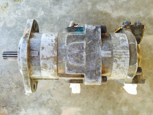 ขายปั้มไฮโดริก KOMATSU PC60 ขายปั้มไฮโดริก KOMATSU PC60