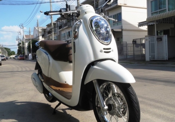 Honda Scoopy-I  2015 สวยใหม่มาก เดิมแท้ดี ไม่มีบิวด์