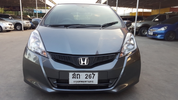 honda jazz ge 1.5v airbagคู่ abs รถปี 2012 honda jazz ge 1.5v airbagคู่ abs รถปี 2012