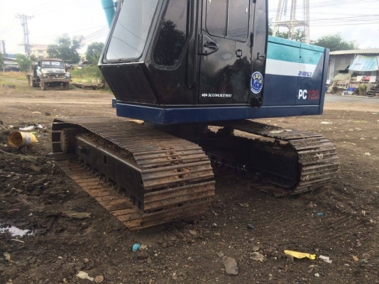 ขายKOMATSU PC120-2 เต็ม ลอลเลอร์7ลูกใหม่หมด บุ้งกี๋หนาพิเศษ  สภาพสวย พร้อมใช้งาน เอวไม่หลวม ใบแทร็กยาว80เซน เครื่องปั้มเก่าญี่ปุ่น มีแอร์พร้อมพัดลมปรับอากาศเย็นเจี๊ยบ ราคาต่อรองคุยกันได้