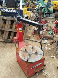 เครื่องถอดยาง มาอีกแล้วครับ BENZAI TCM 1910NES เก่านอก ราคาเท่าเดิมครับ เครื่องถอดยาง มาอีกแล้วครับ BENZAI TCM 1910NES เก่านอก ราคาเท่าเดิมครับ