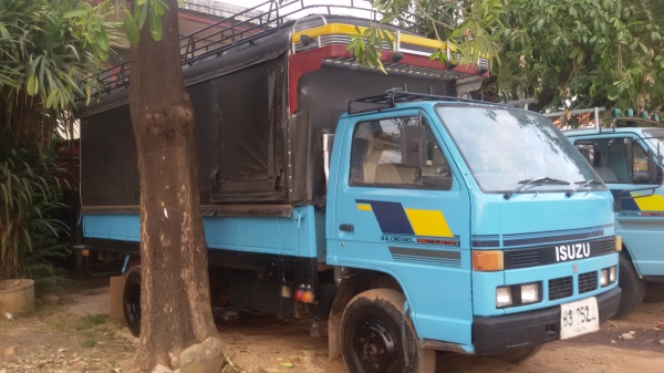 ขาย 6 ล้อ ISUZU NKR 110 **ลูกค้าพ่อทองสุข ประทุมสันต์ จ.มหาสารคาม มารับรถกลับบ้านเรียบร้อยแล้ว)***ขอบคุณคับ.... (ดาวน์ 118000 บาท) ใช้แค่บัตร+ ทะเบียนบ้าน ไม่เช็คเครดิต อนุมัติเลย เครื่องแน่นปึ๊กๆ แห้ง แรงดี (4BE1 ฝาดำยอดนิยม) ช่วงล่างน๊อตใหญ่ (เฟืองท้าย1 ขาย 6 ล้อ ISUZU NKR 110 **ลูกค้าพ่อทองสุข ประทุมสันต์ จ.มหาสารคาม มารับรถกลับบ้านเรียบร้อยแล้ว)***ขอบคุณคับ.... (ดาวน์ 118000 บาท) ใช้แค่บัตร+ ทะเบียนบ้าน ไม่เช็คเครดิต อนุมัติเลย เครื่องแน่นปึ๊กๆ แห้ง แรงดี (4BE1 ฝาดำยอดนิยม) ช่วงล่างน๊อตใหญ่ (เฟืองท้าย1